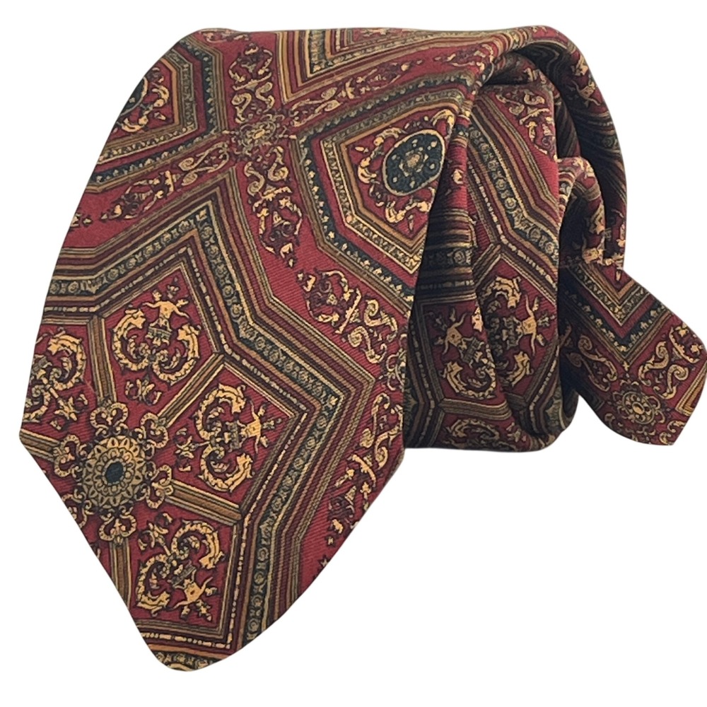Brooks Brothers Makers Silk Tie Red Gold Medallion 3" USA